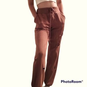 (M)🆕️💥Aerie💥Big Chill Distressed Sweatpants Joggers